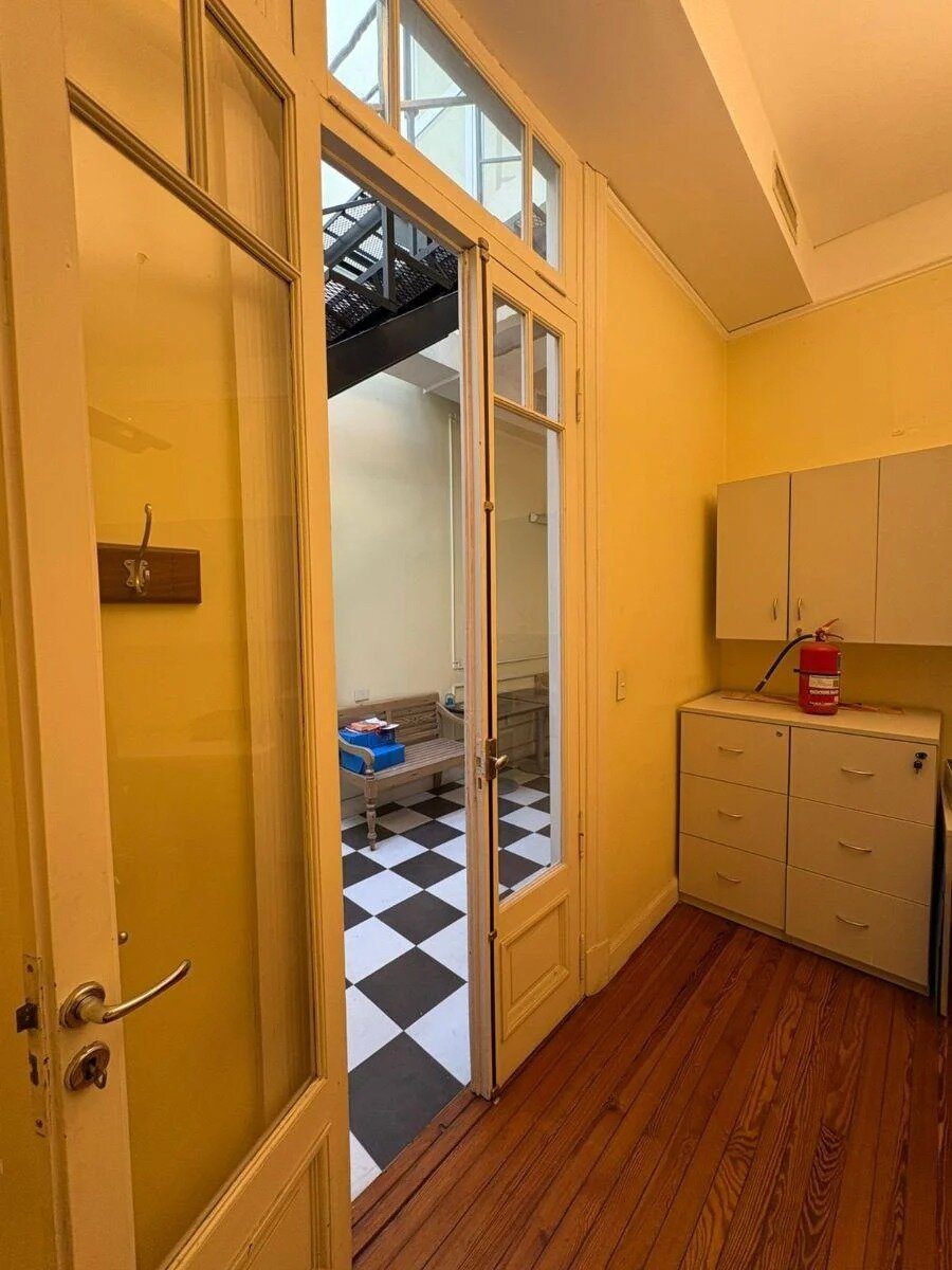 San Nicolás, Viamonte 922, 400 m², 7 baños, LOTE PROPIO, venta USD 420.000 - 46