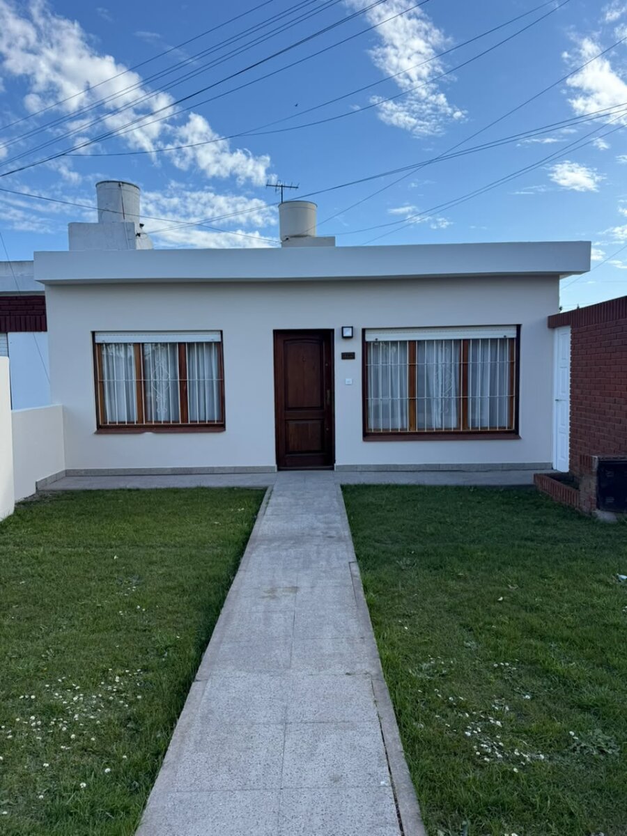 Casa 3 Ambientes con Jardin, Barrio el Gaucho — foto 4