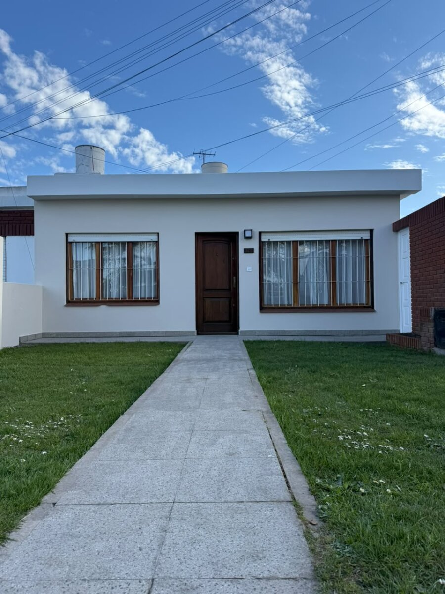 Casa 3 Ambientes con Jardin, Barrio el Gaucho — foto 3