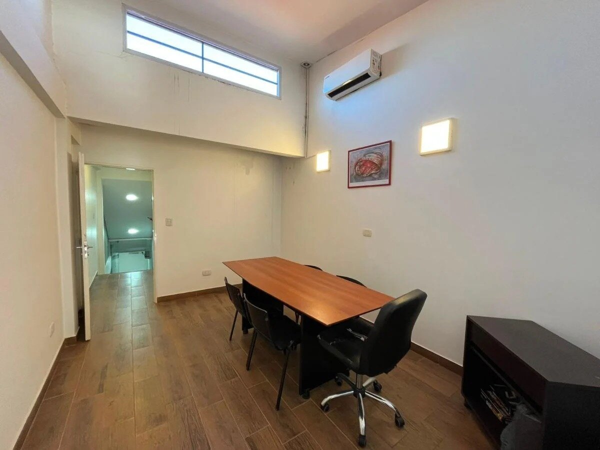 Mataderos, Cosquín 2400, 332m², 4 baños, Edificio de 2 Plantas, Alquiler $ 4.500.000 - 7