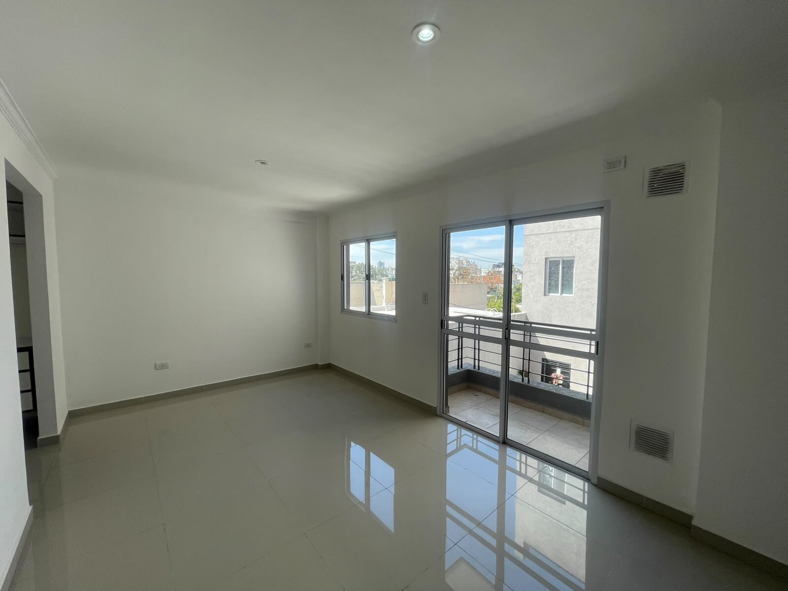 Monoambiente Moderno en Alquiler — foto 2