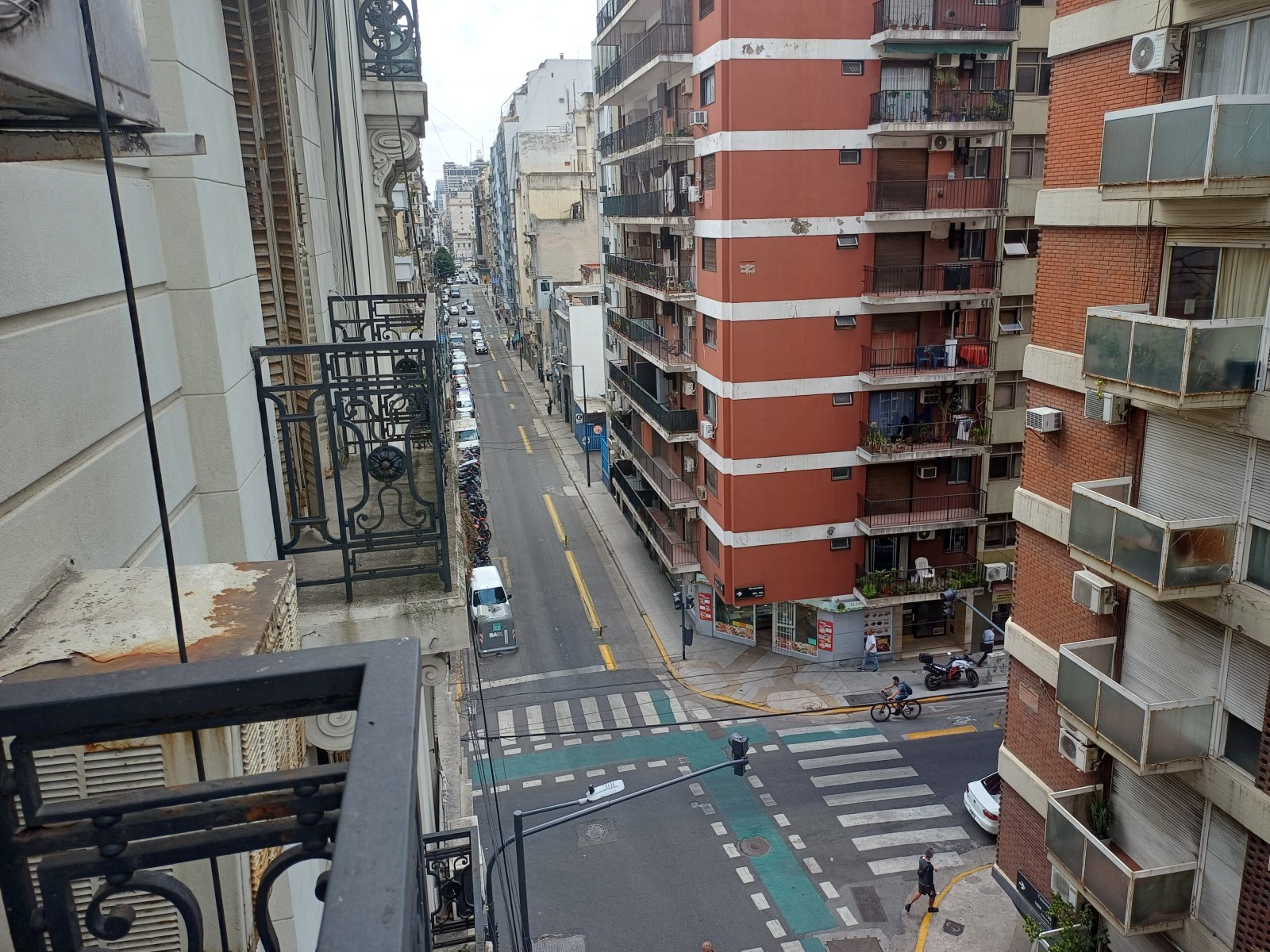 Departamento estilo Frances apto profesional con balcón — foto 5