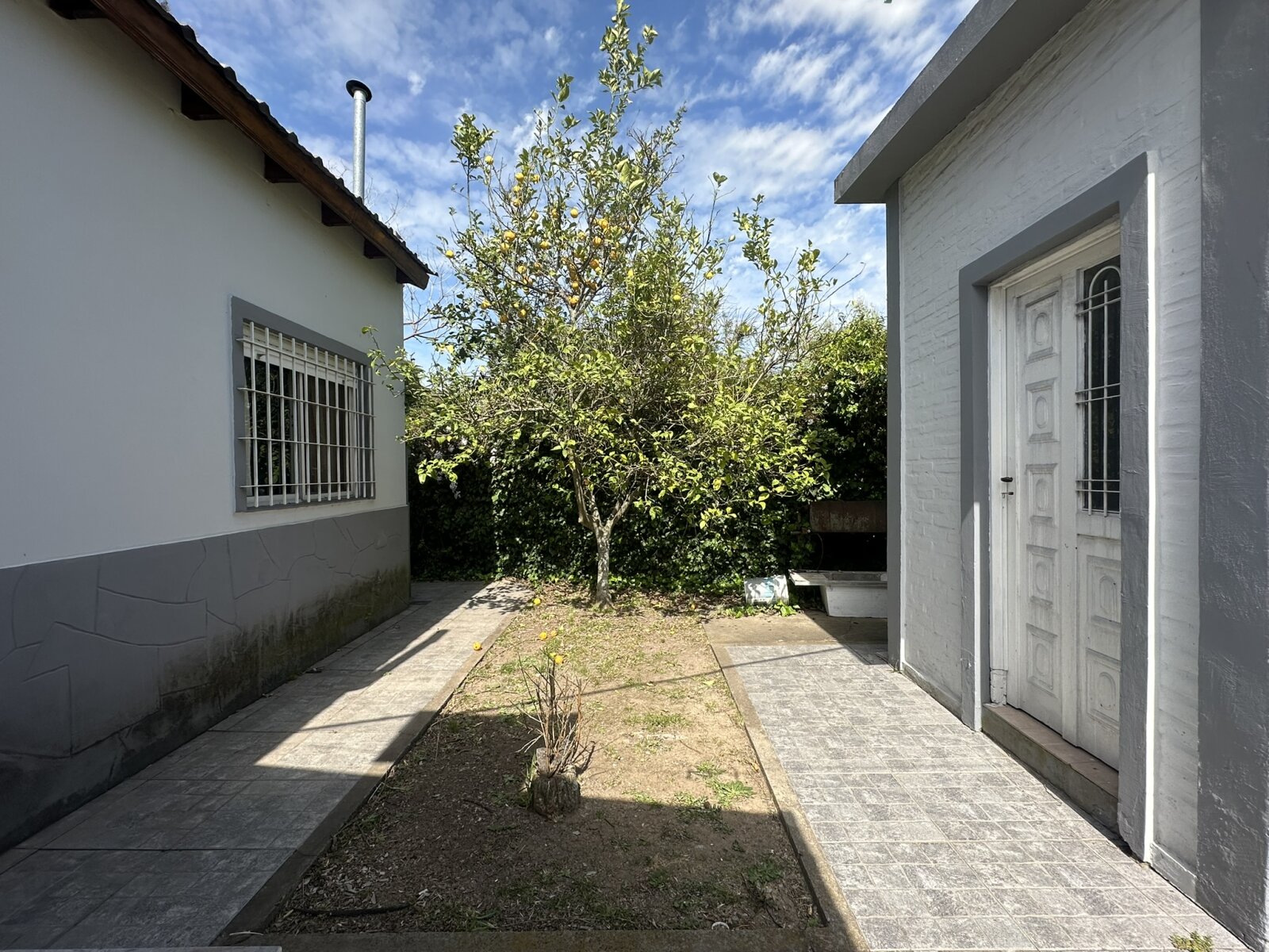 CASA QUINTA DE 2.680 M² CON PILETA – LOS OMBÚES, F. VARELA - 24