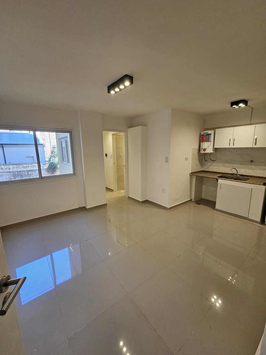 Departameno Renovado - un dormitorio en Muy bien ubicado — foto 7