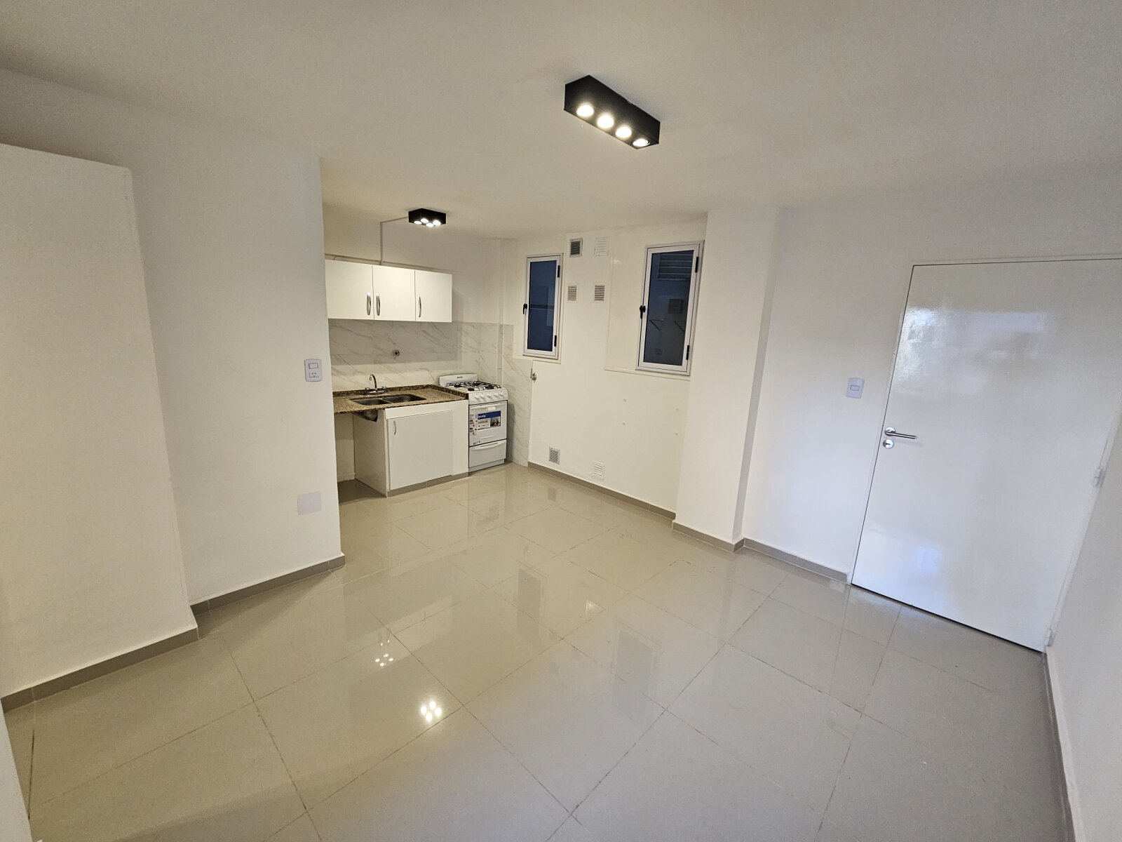 Departameno Renovado - un dormitorio en Muy bien ubicado — foto 3