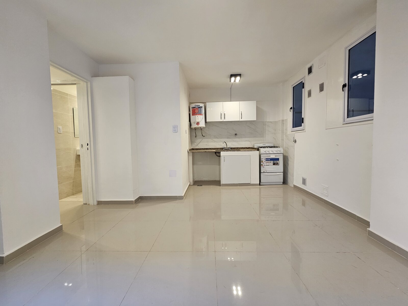 Departameno Renovado - un dormitorio en Muy bien ubicado — foto 10