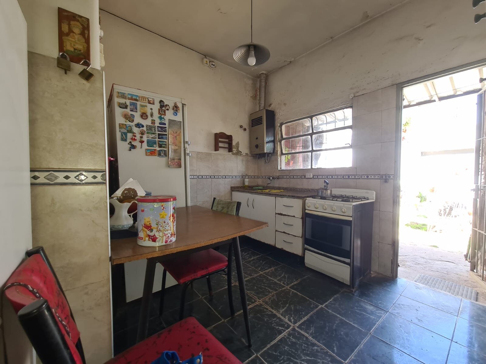 Casa en Venta de 2 dorm. en Alberdi+Departamento interno 2 dorm. — foto 5