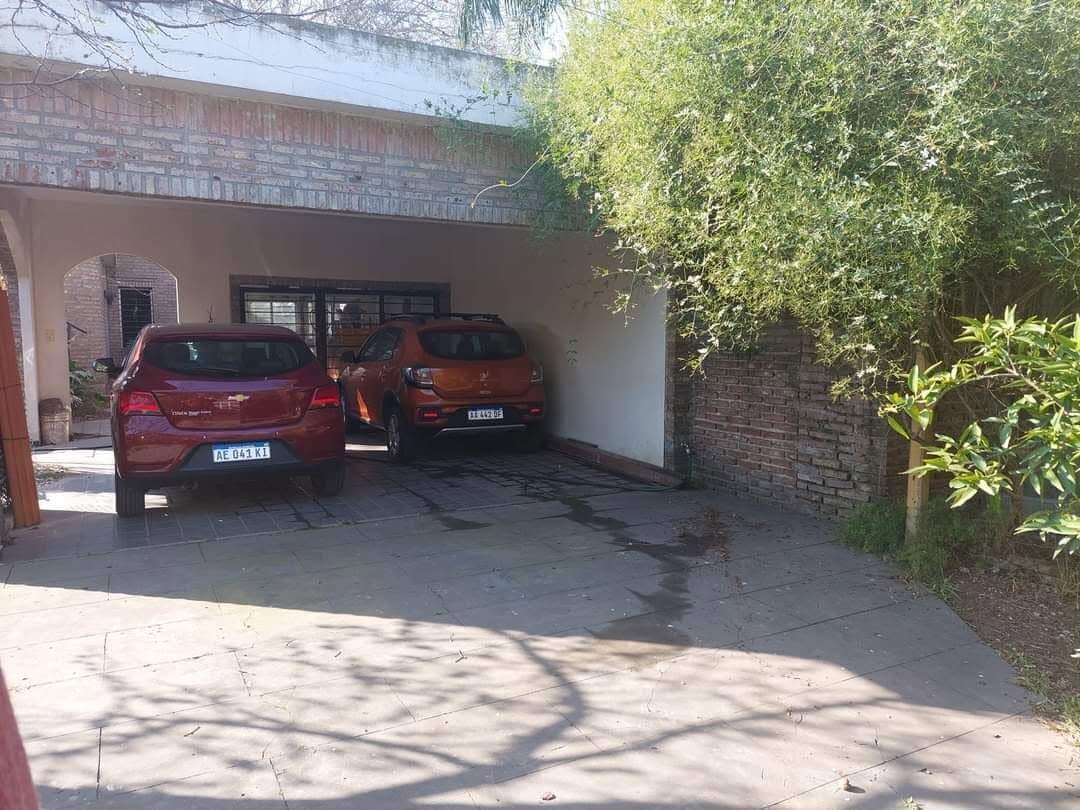 CASA DE 4 DORMITORIOS VISTA FRANCA AL RIO — foto 7