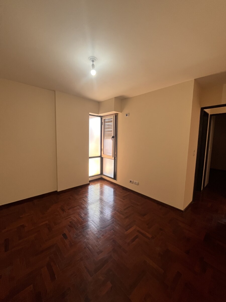 ALQUILER DOS DOMITORIOS CON BALCON. B° CENTRO - Imagen 13