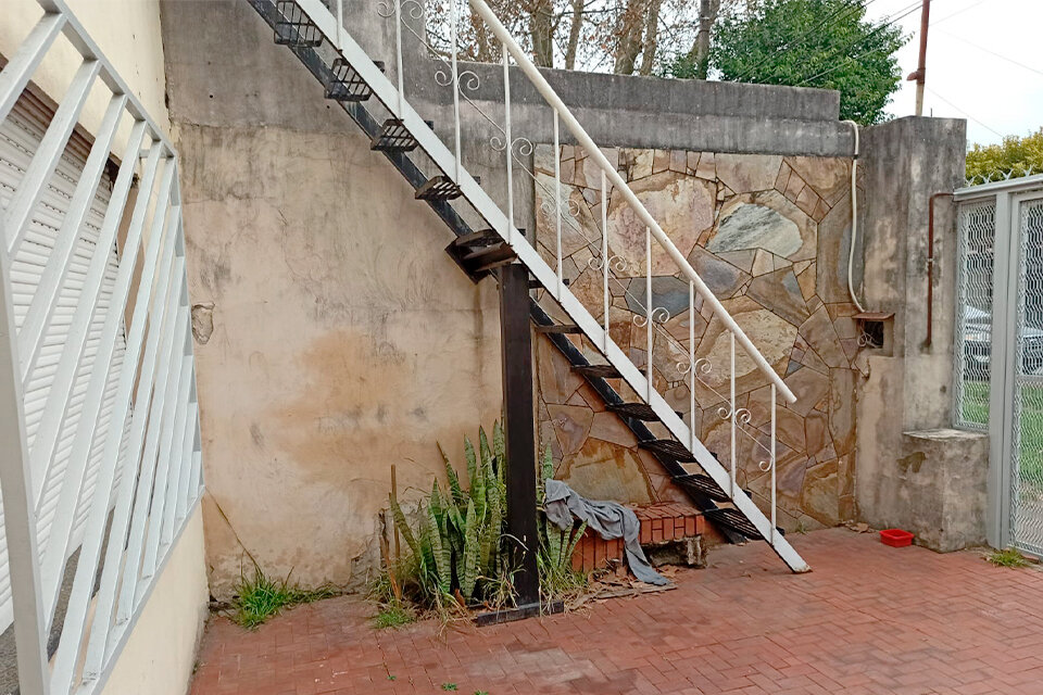 CÓMODA CASA PLANTA ALTA 2 DORMITORIOS AURORA E IRIONDO — foto 2