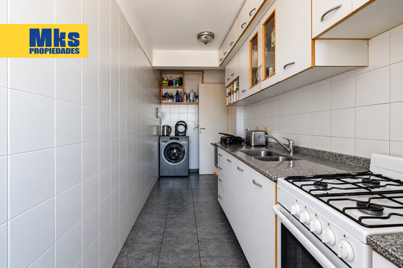 Departamento en venta 3 ambientes. Balcon al contrafrente. Piso alto. Av Montes de Oca. — foto 5