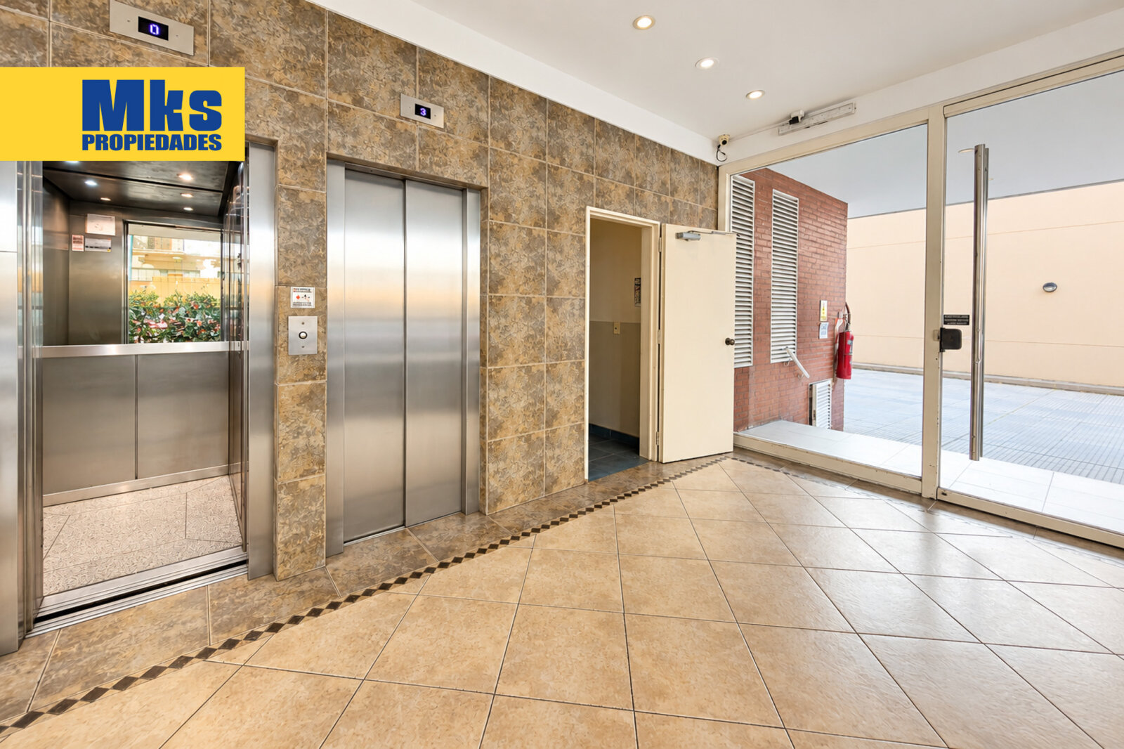Departamento en venta 3 ambientes. Balcon al contrafrente. Piso alto. Av Montes de Oca. - 24