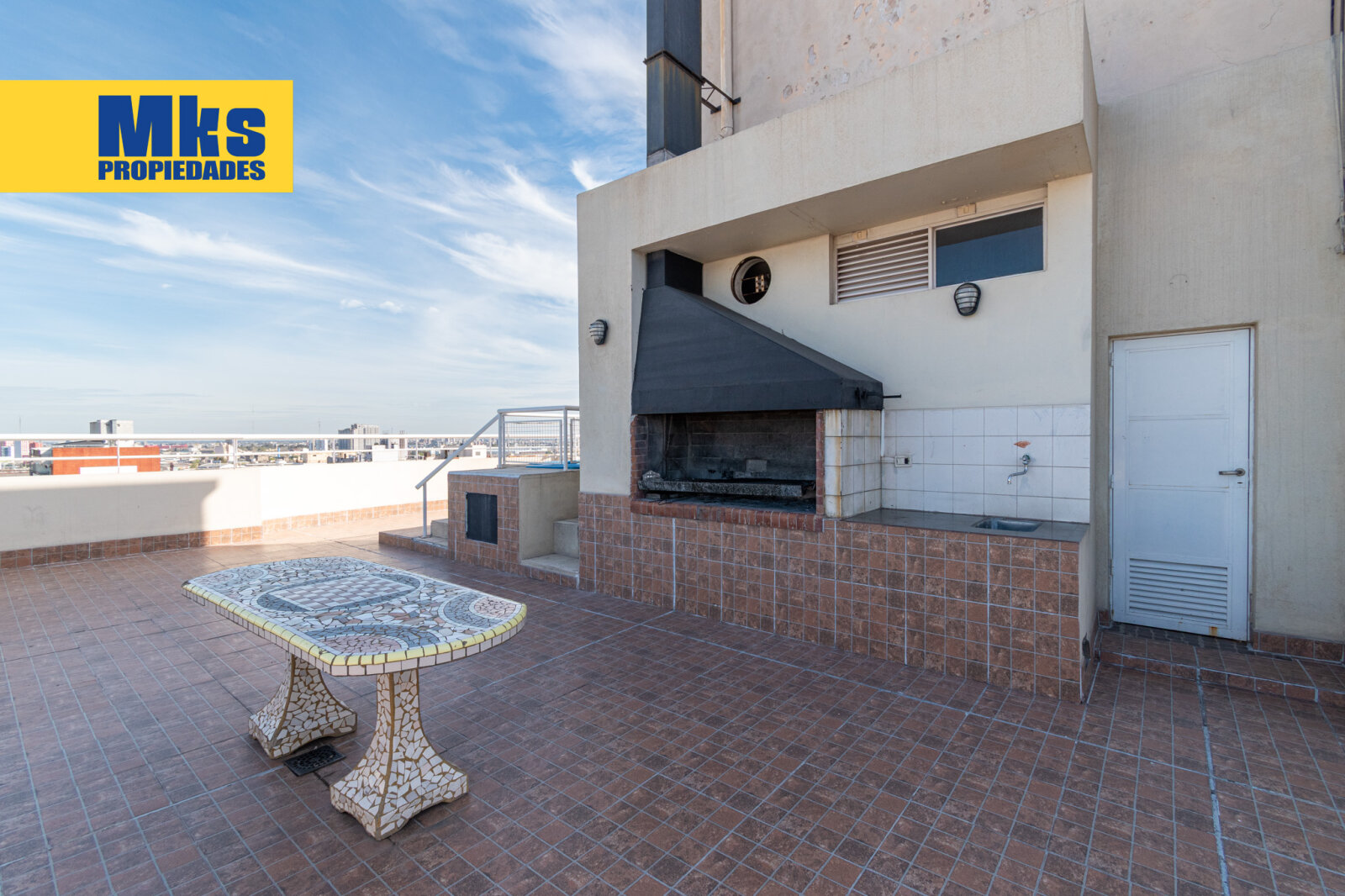 Departamento en venta 3 ambientes. Balcon al contrafrente. Piso alto. Av Montes de Oca. - 17