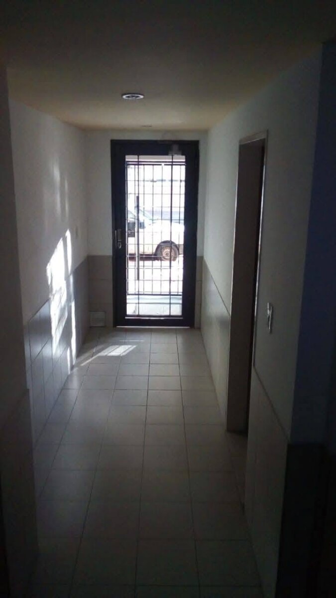 MONOAMBIENTE PLANTA BAJA APTO USO PROFESIONAL — foto 2