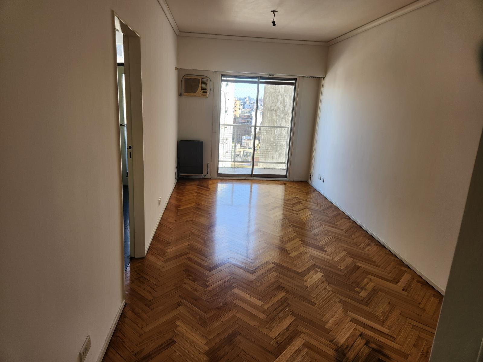Alquiler departamento de 2 ambientes con balcon en Almagro - 2