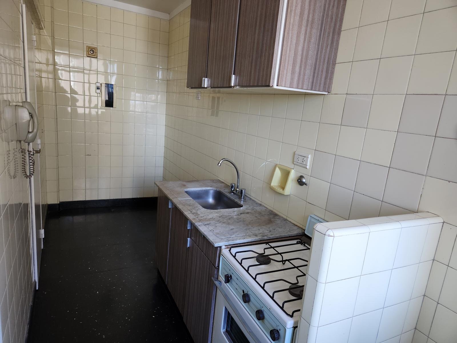 Alquiler departamento de 2 ambientes con balcon en Almagro - 11