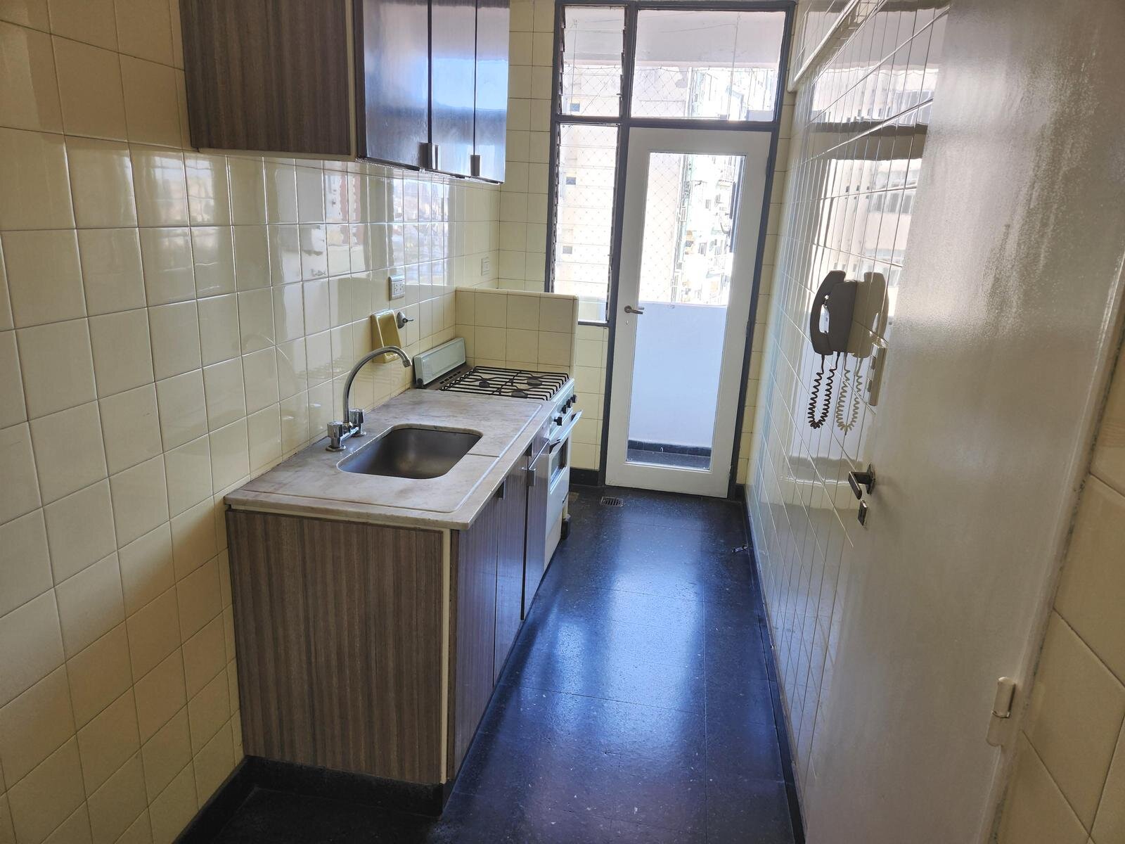 Alquiler departamento de 2 ambientes con balcon en Almagro - 9