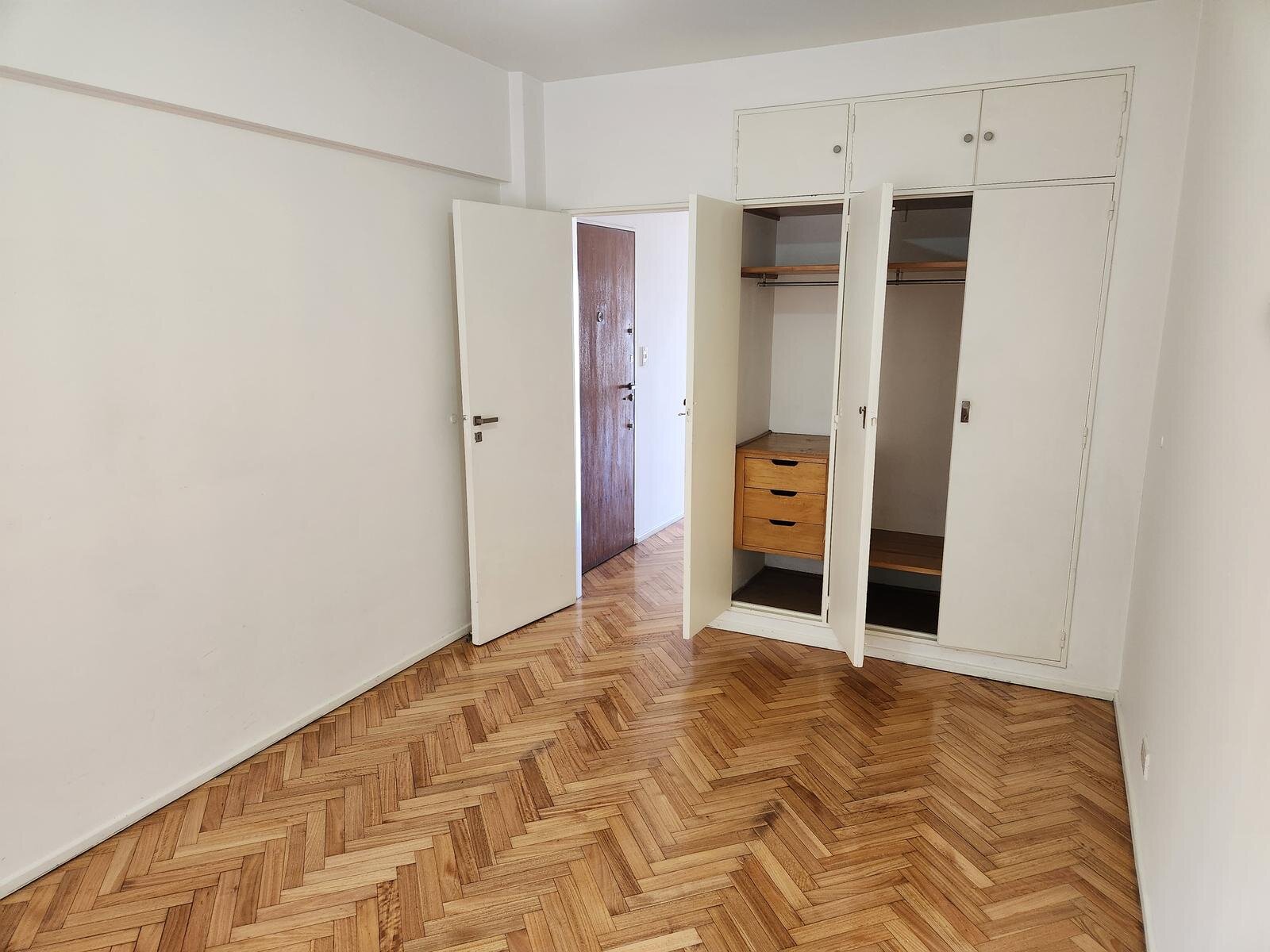 Alquiler departamento de 2 ambientes con balcon en Almagro - 8