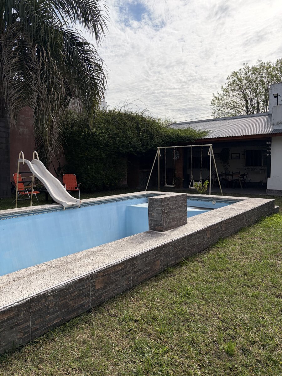 Casa 4 ambientes Villa Luzuriaga - 31