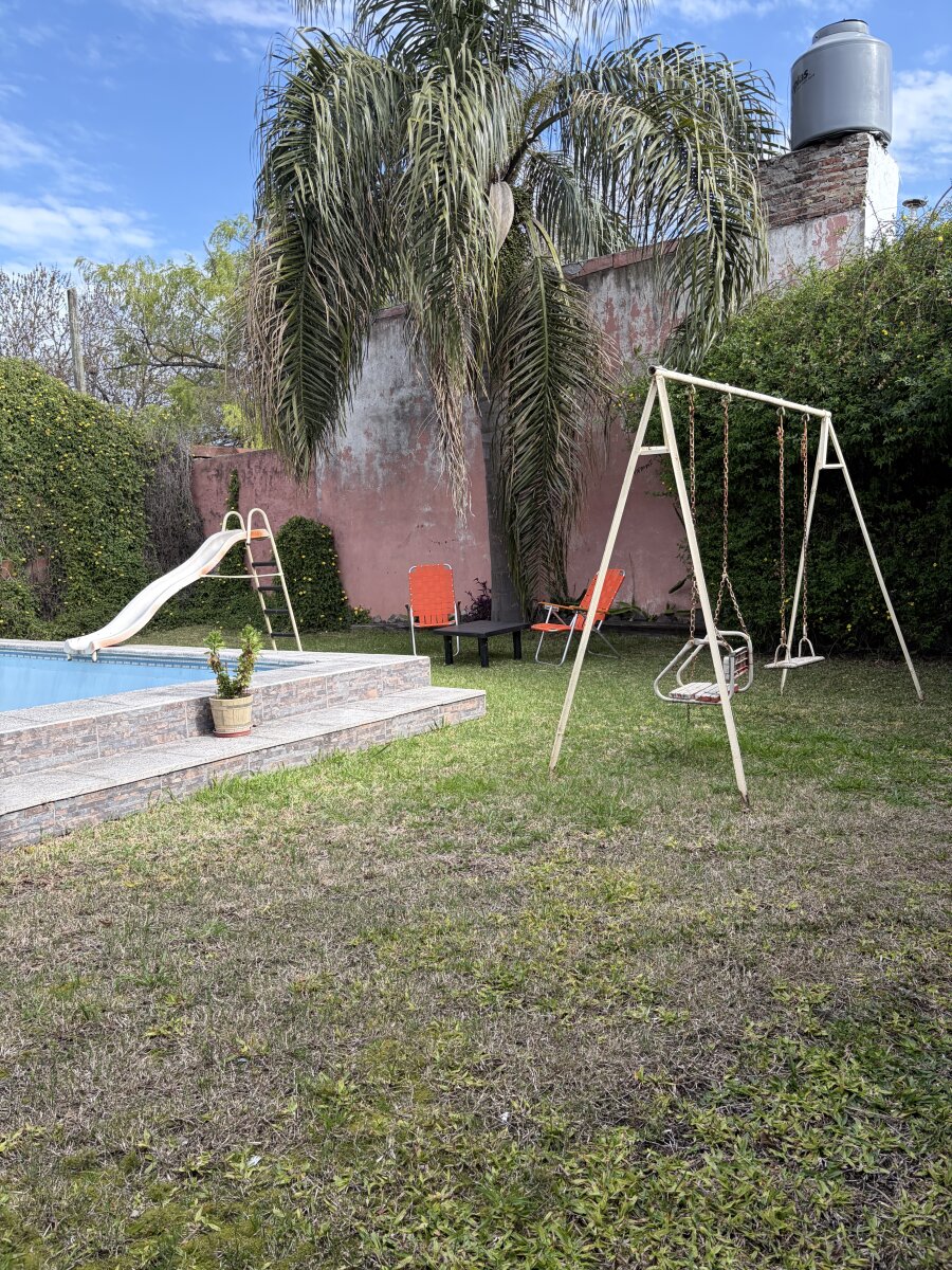 Casa 4 ambientes Villa Luzuriaga - 25