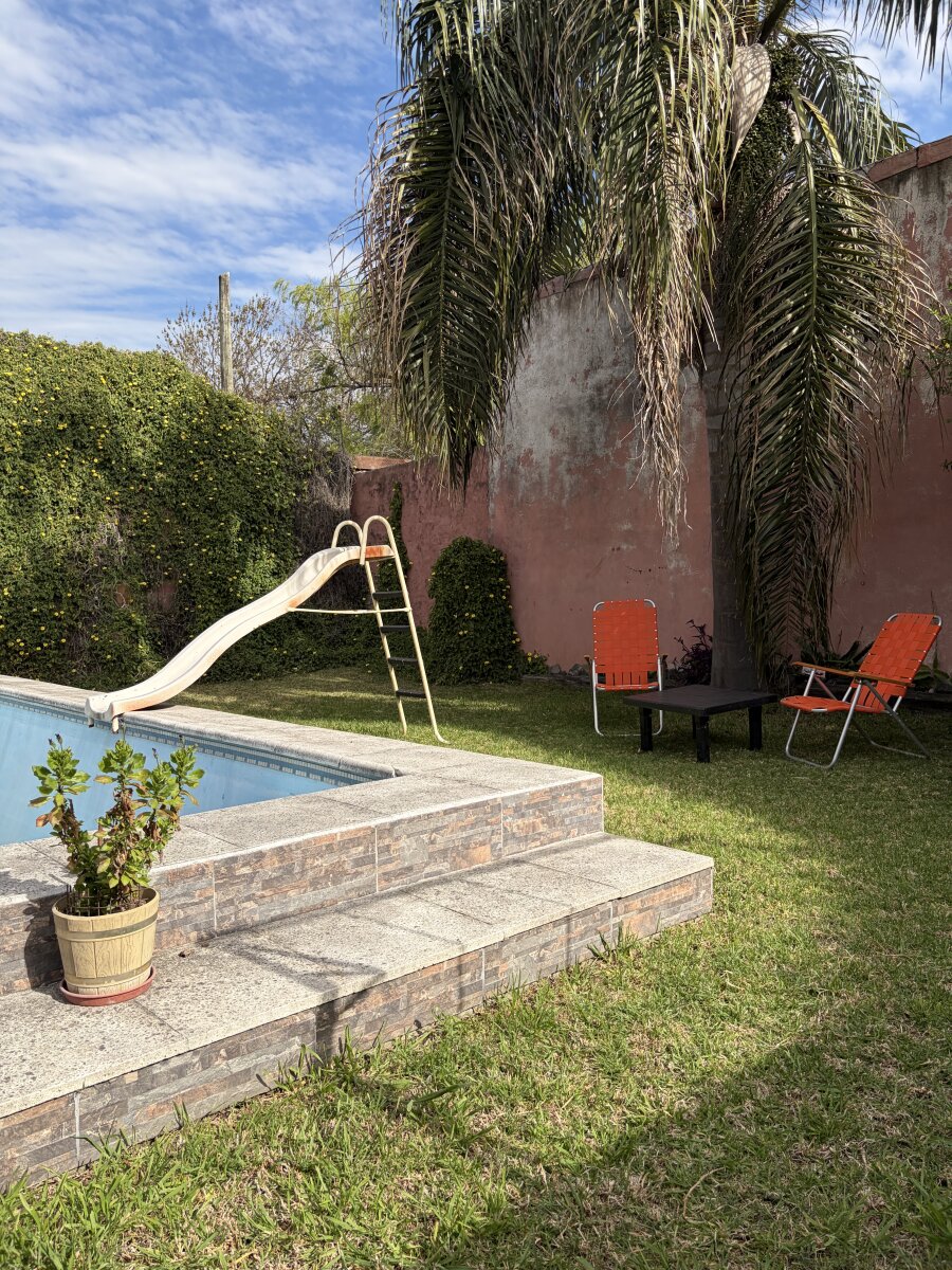 Casa 4 ambientes Villa Luzuriaga - 33