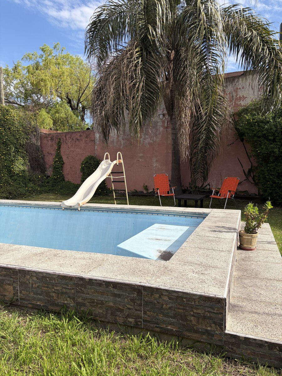 Casa 4 ambientes Villa Luzuriaga - 32