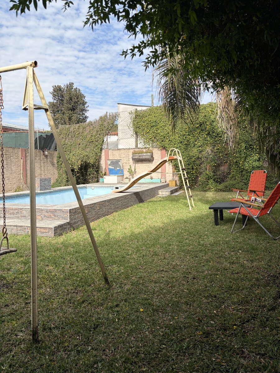 Casa 4 ambientes Villa Luzuriaga - 26
