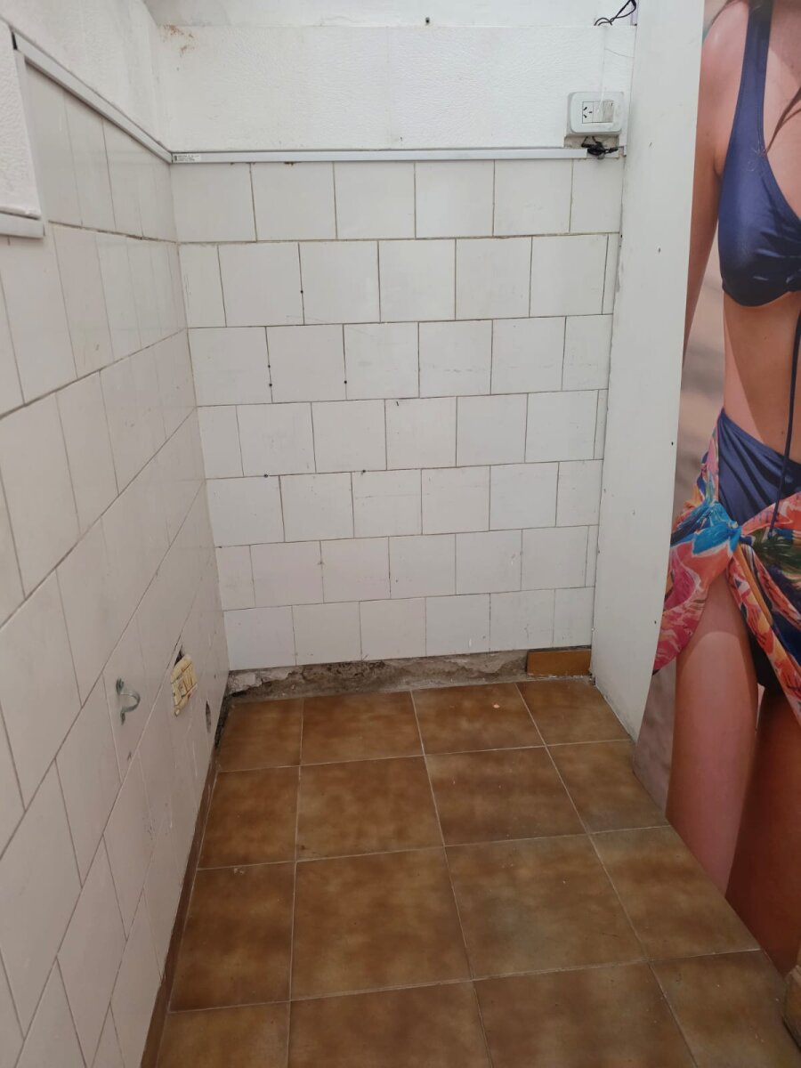 ALQUILER LOCAL COMERCIAL VILLA LUZURIAGA — foto 5