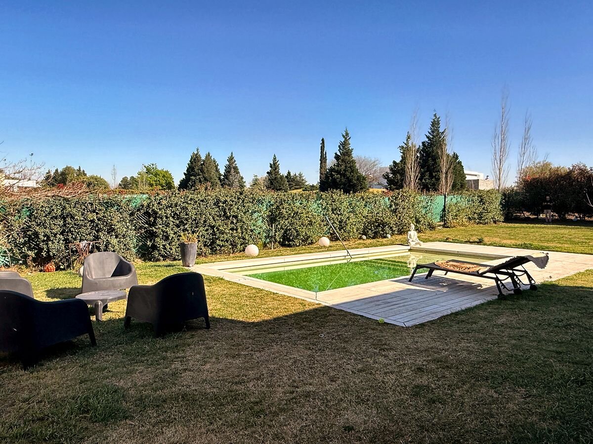 Casa en venta 4 dorm con pileta y quincho, 1.500 m² en La Cascada Country Golf — foto 5