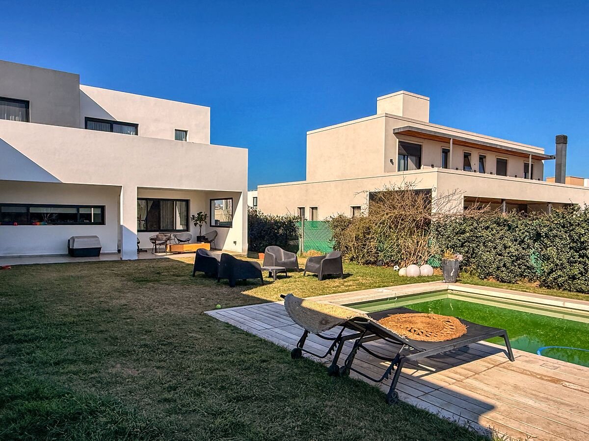 Casa en venta 4 dorm con pileta y quincho, 1.500 m² en La Cascada Country Golf — foto 4