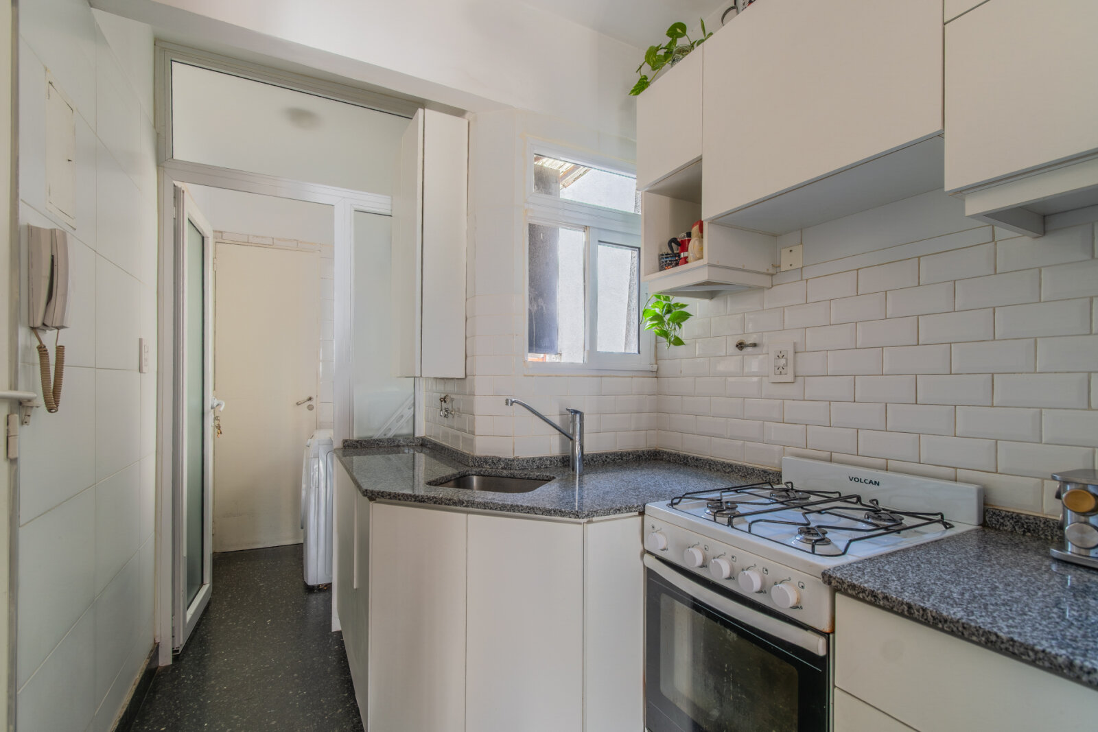 Venta - Dos ambientes con balcón Aterrazado y Baulera - Recoleta / Palermo — foto 14