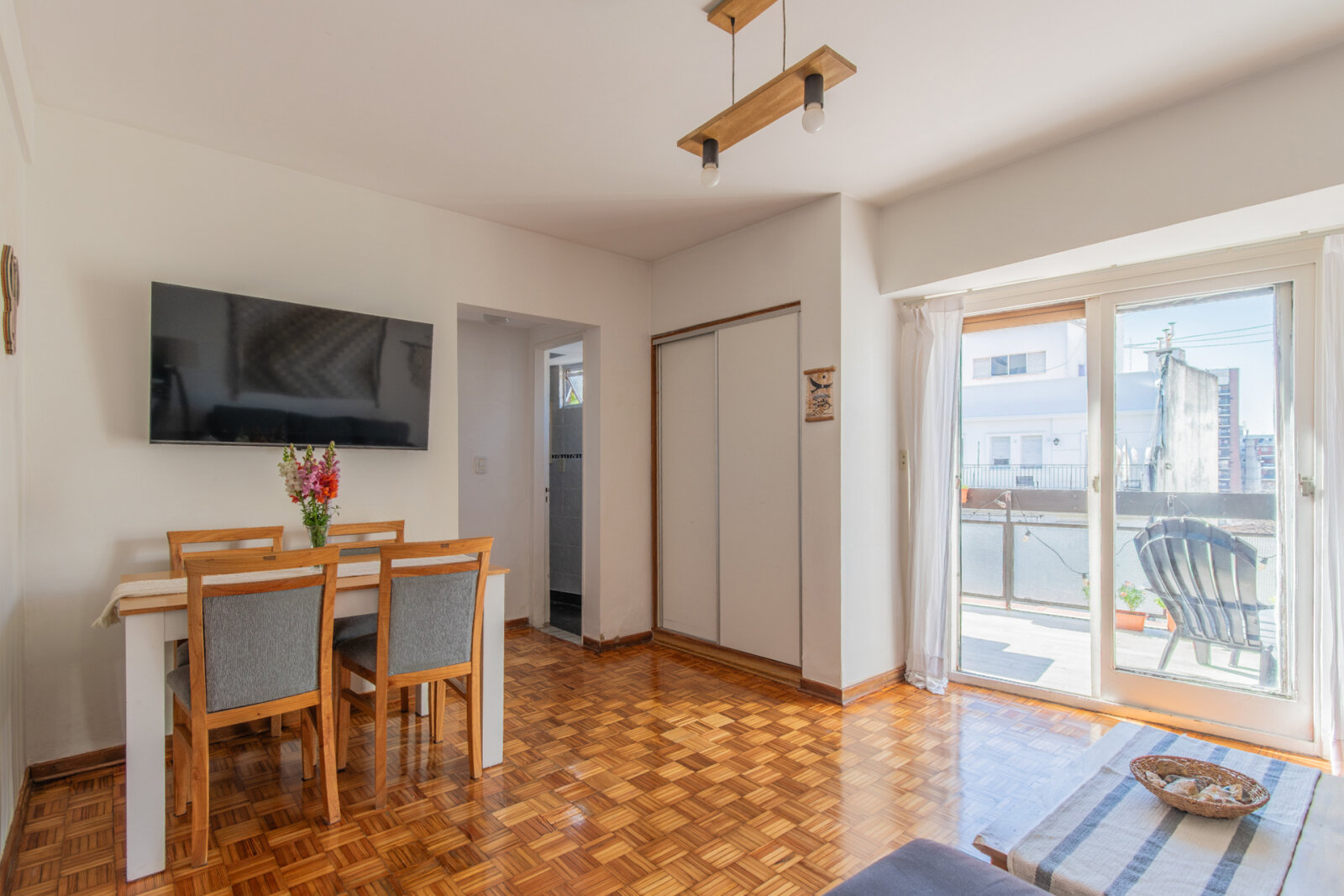 Venta - Dos ambientes con balcón Aterrazado y Baulera - Recoleta / Palermo — foto 4