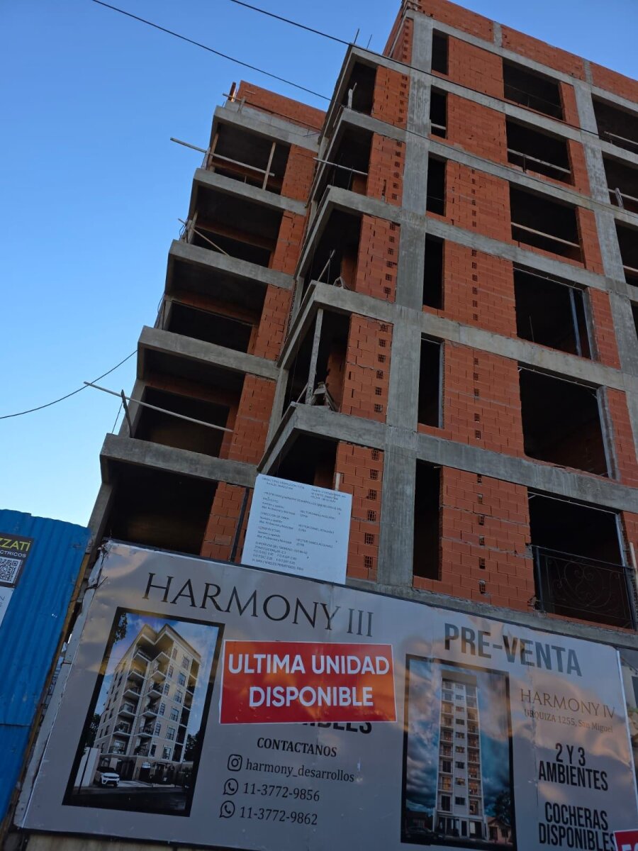 DPTO DE 3 AMBIENTES C/COCHERA-EN VENTA EN POZO - HARMONY III - MUÑIZ — foto 2