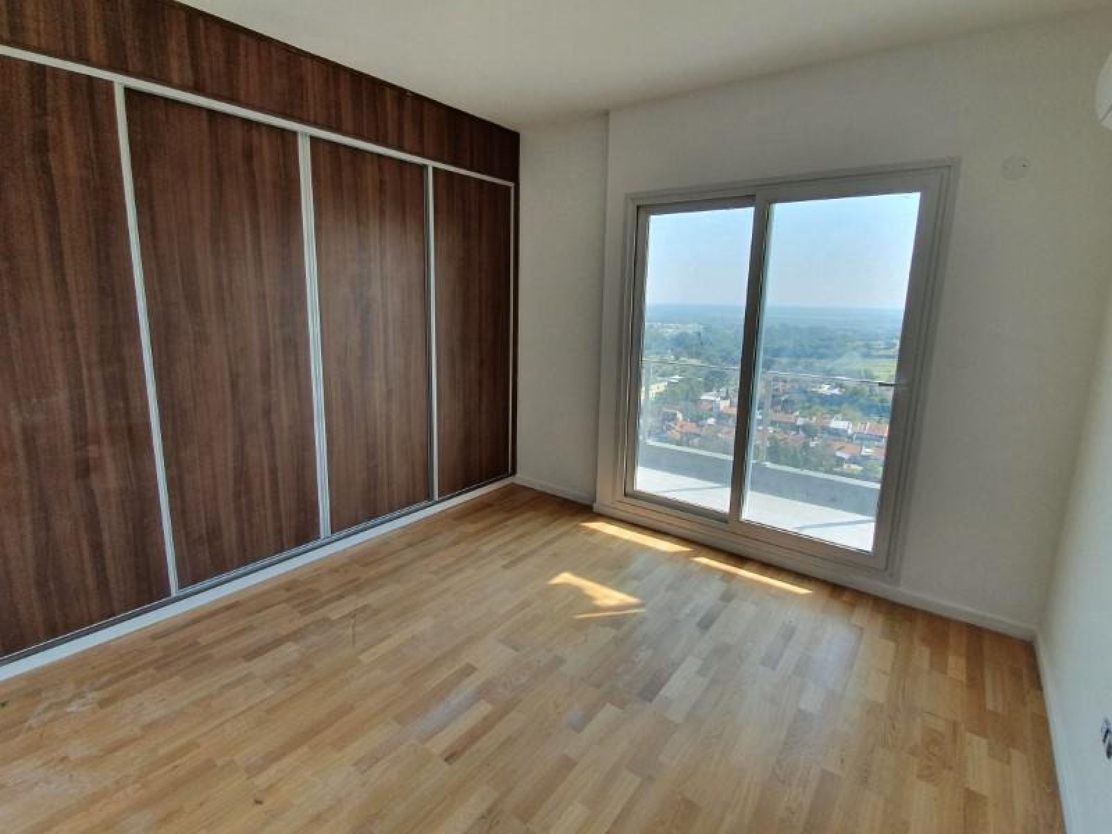 Tango Victoria 13 A - 2 suites + toilette. Con cochera. Vista al rio - 17