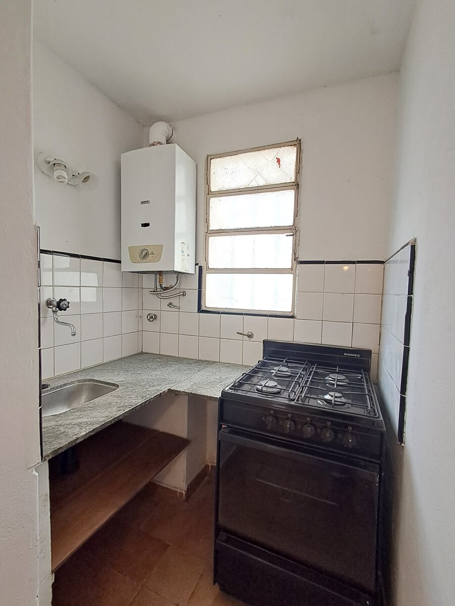 Alberti 672 dpto interno — foto 8