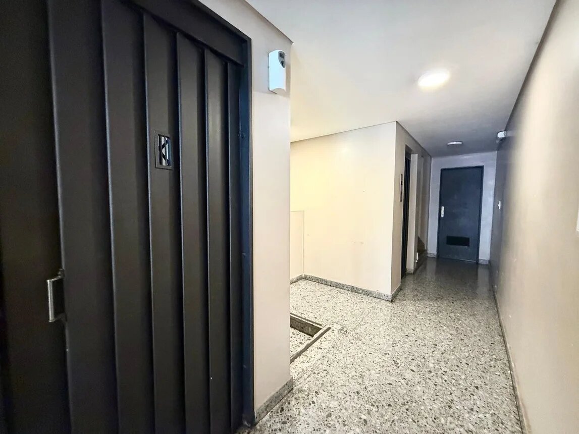 Departamento 4 ambientes con cochera Lanus Oeste centro — foto 4