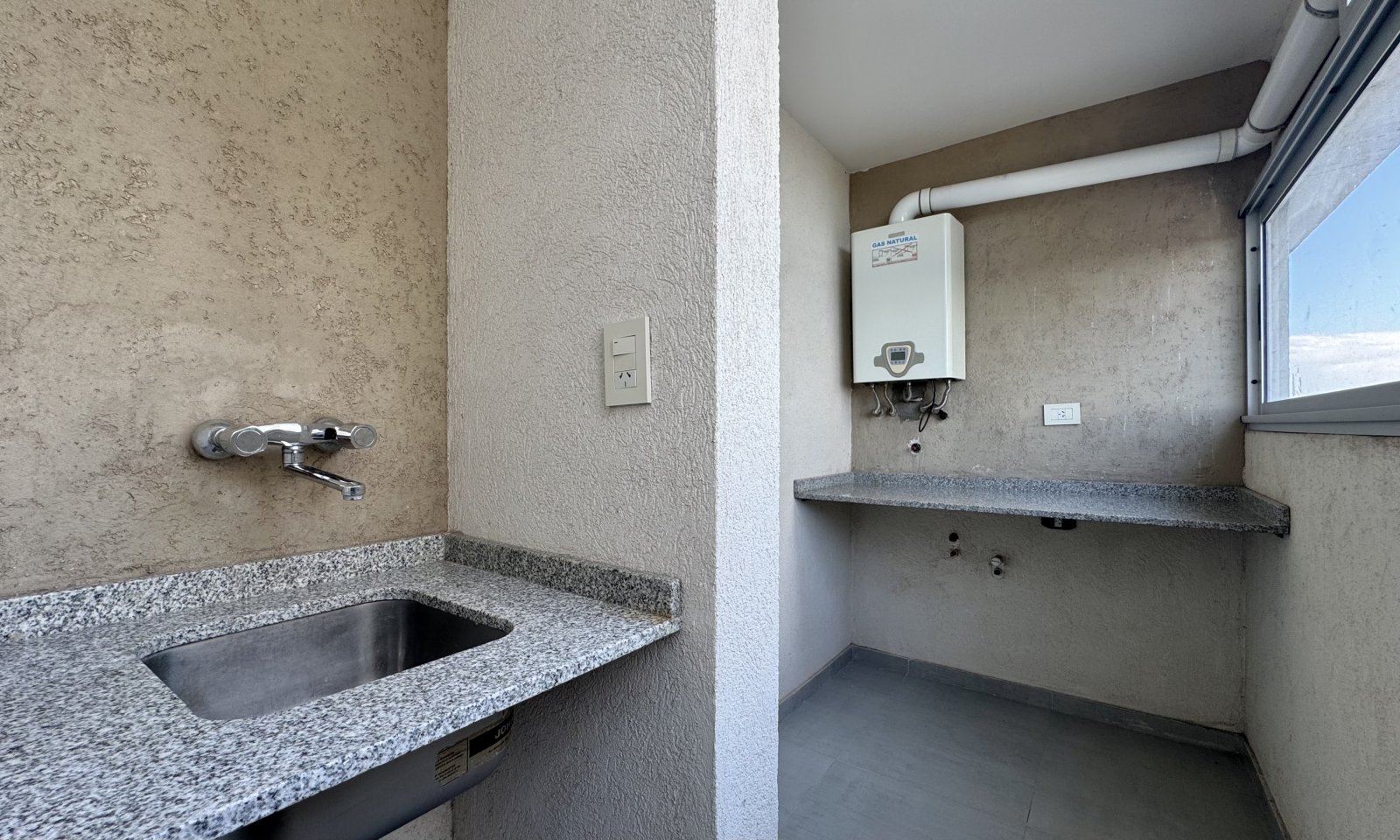 Venta. Departamento 3 dormitorios, 2 cocheras, Amenities. Fisherton — foto 12