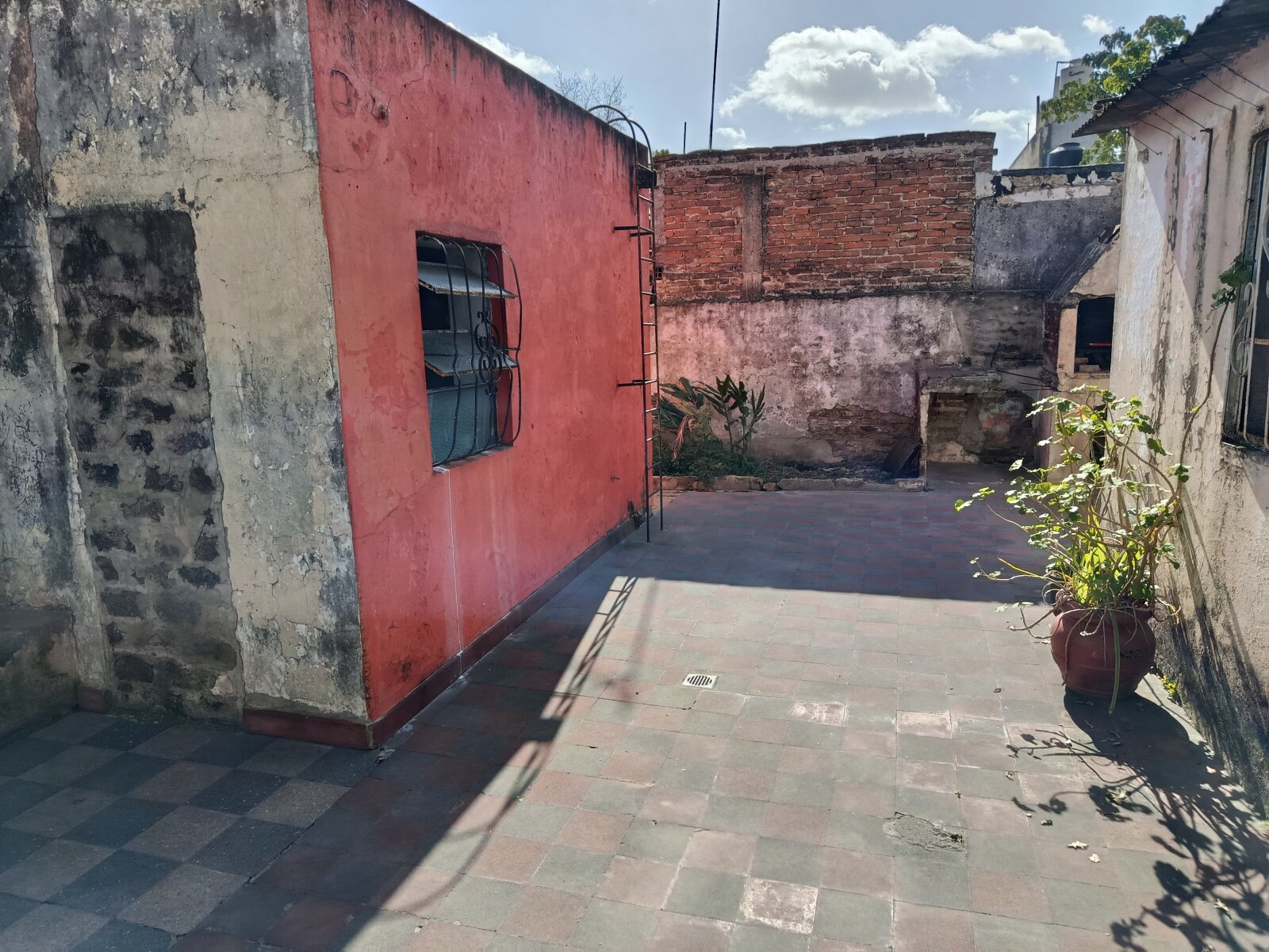 Casa 3 ambientes con patio - 9