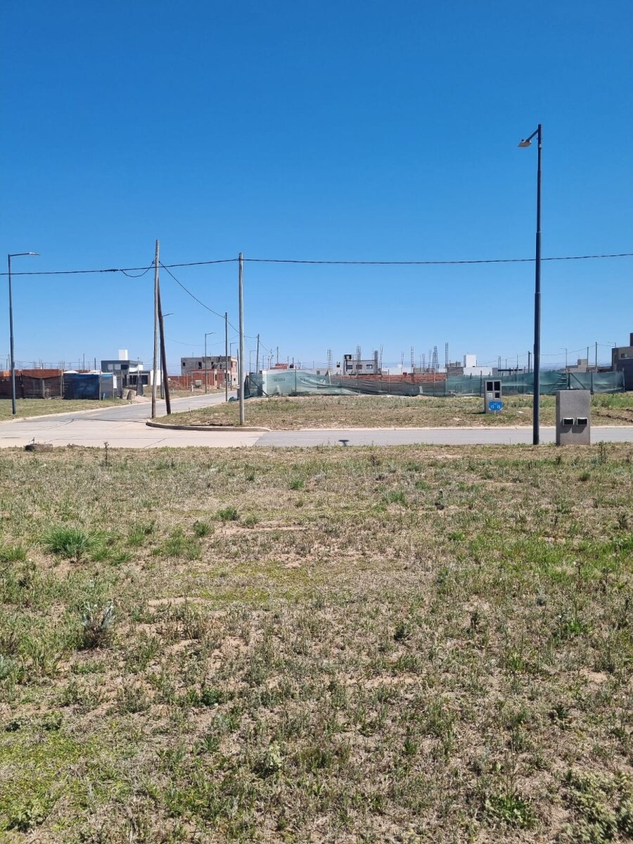 LOTE EN VENTA CAMPOS DE MANANTIALES (residencial) — foto 9