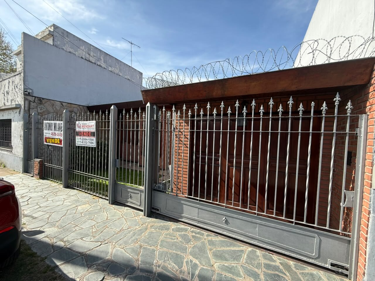 Venta casa 5 ambientes en Moron — foto 2