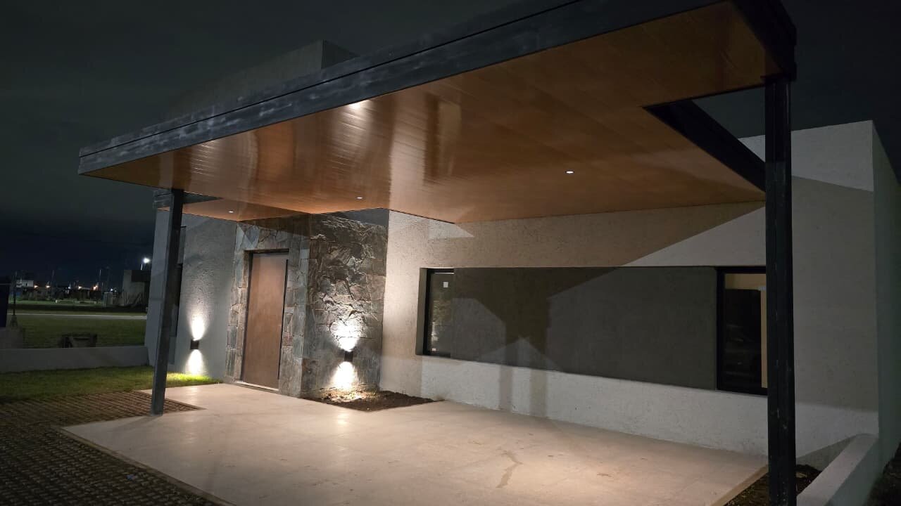 Casa en Venta B° Jardin de las Tejas. - Imagen 2