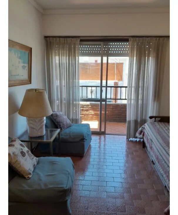 Departamento 2 Amb Externo Con Balcon Saliente — foto 2