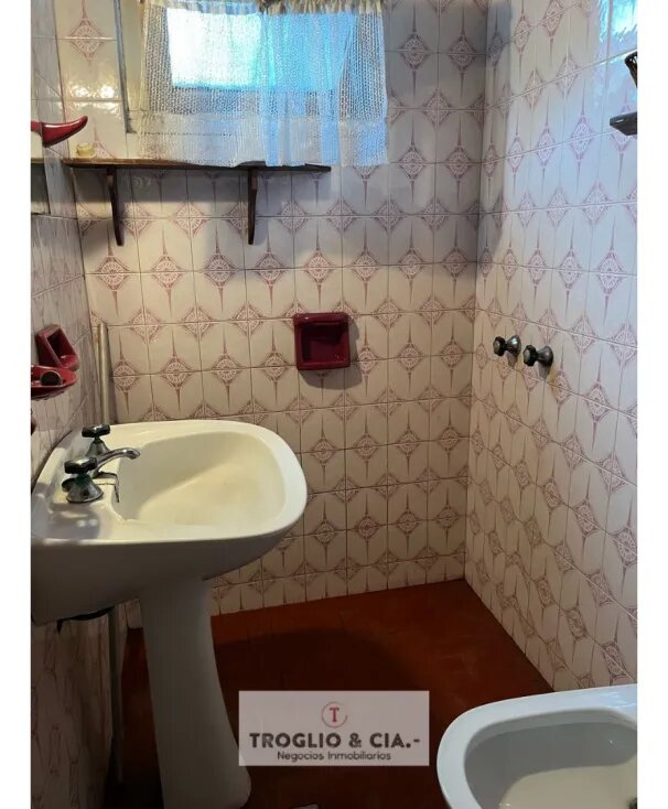 Casa Cuatro Ambientes ! Zona Alvarado — foto 6