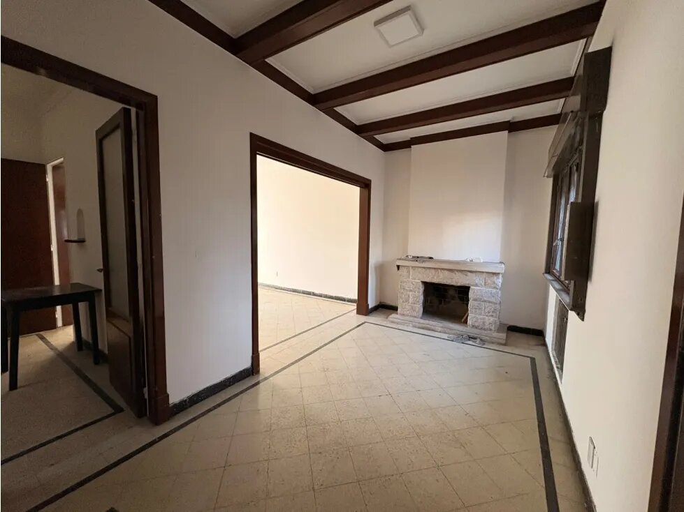 Casa De 4 Ambientes Uso Profesional - Salta 2300