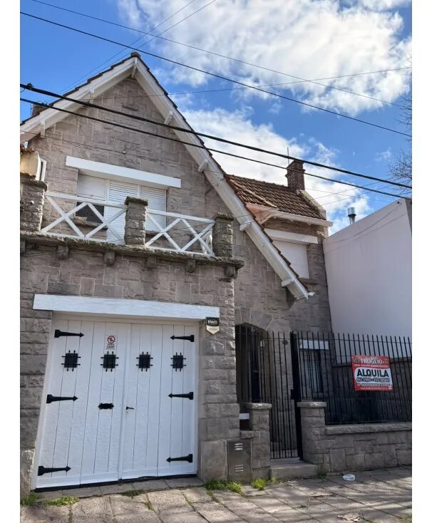 Casa De 4 Ambientes Uso Profesional - Salta 2300 - 18