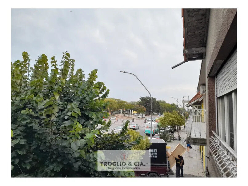 Casa 3 Amb, Locales Y Cochera Externa - Av Juan B Justo 3100 — foto 7
