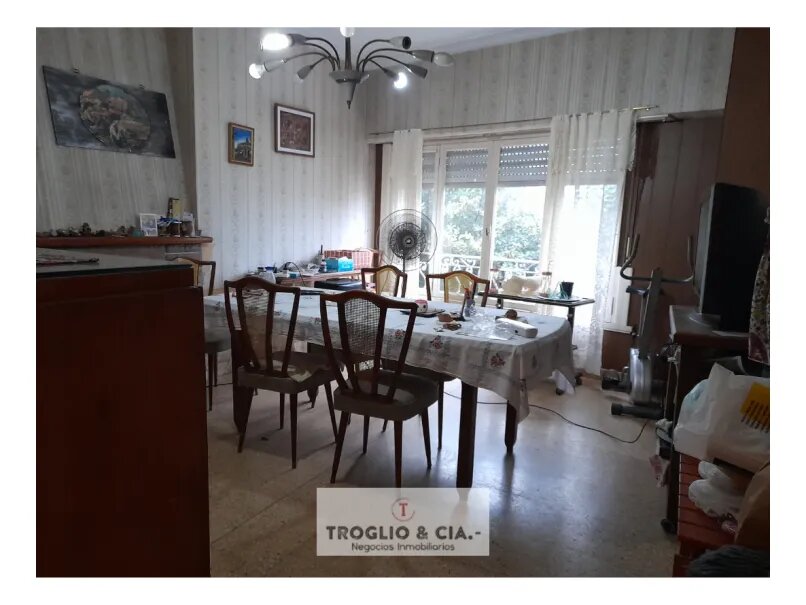 Casa 3 Amb, Locales Y Cochera Externa - Av Juan B Justo 3100 — foto 2