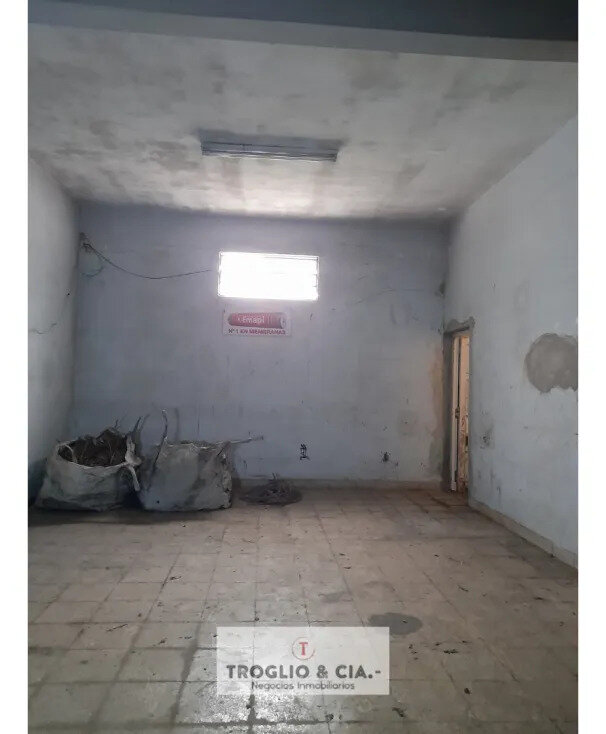 Casa 3 Amb, Locales Y Cochera Externa - Av Juan B Justo 3100 — foto 4