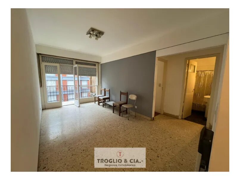 Departamento Dos Ambientes A La Calle - Zona Centro — foto 2