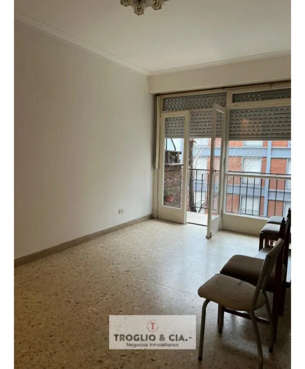 Departamento Dos Ambientes A La Calle - Zona Centro — foto 3